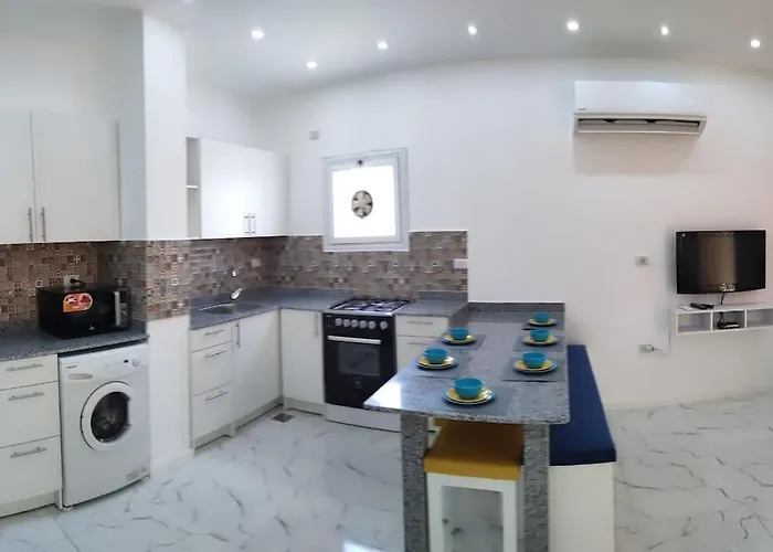 Condo With Breathtaking \'S View With 2 Bedrooms